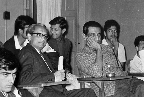 विशेषज्ञों का दौरा 